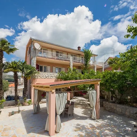 In 41607 Apartamento Trogir
